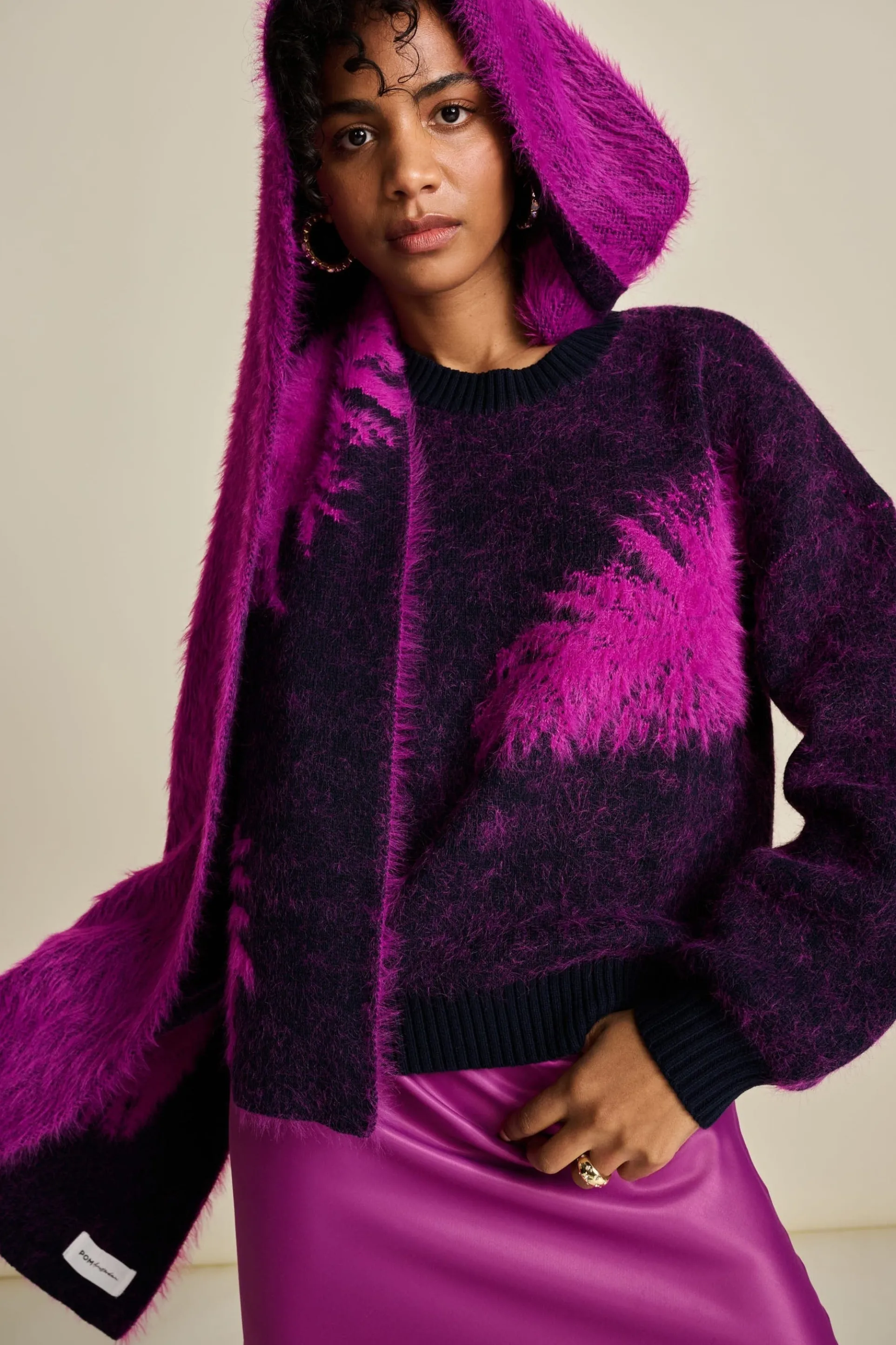 TRUI Feather Midnight Blue